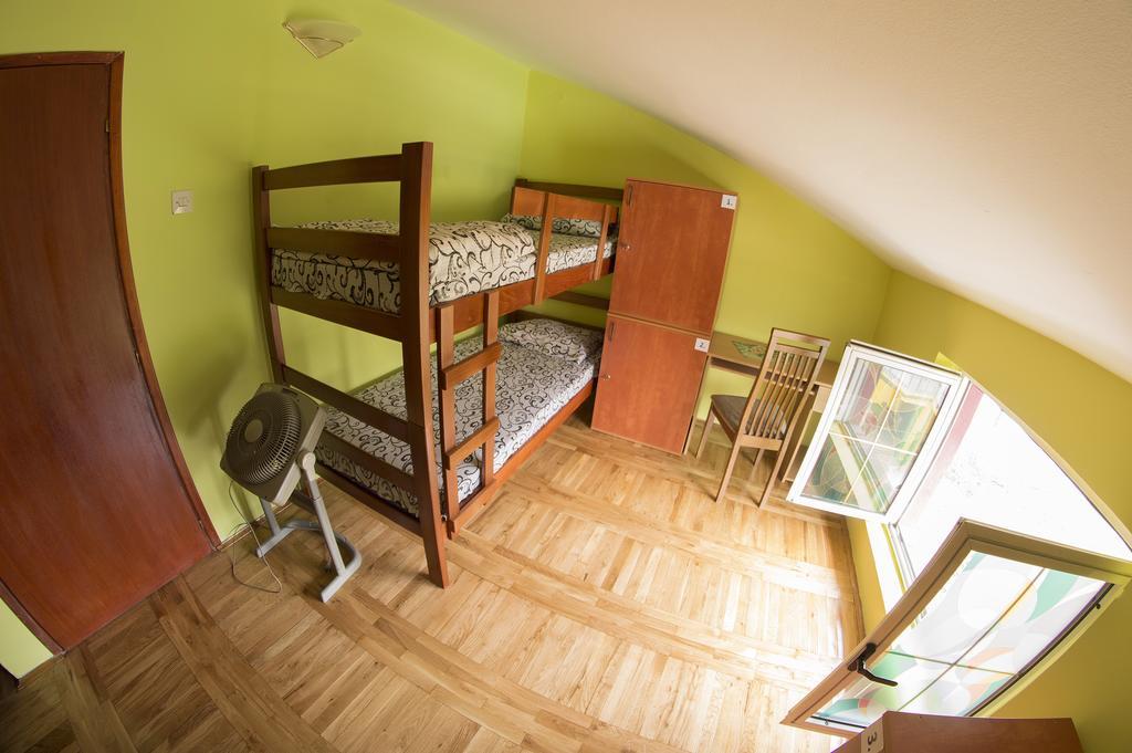 Explorer Podgorica Quarto foto